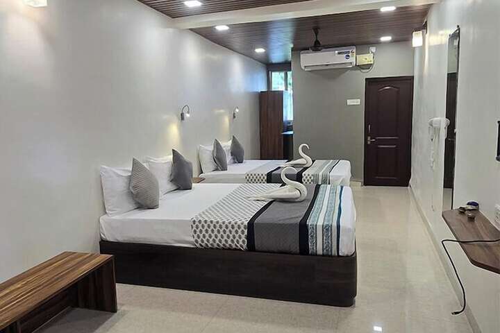 Room 5 of 27
