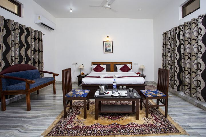 Room 4 of 45