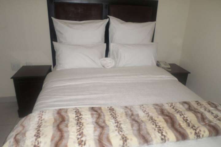 Room 4 of 22