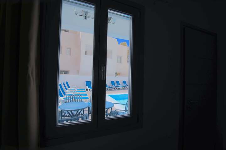 Room 93 of 158