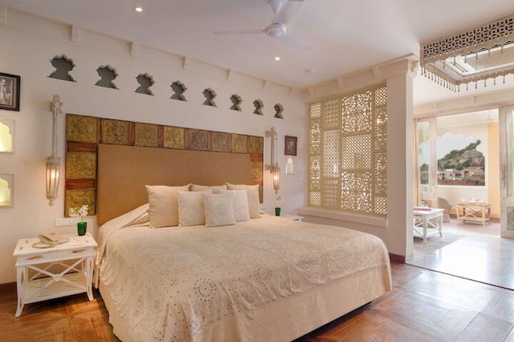 Room 25 of 140