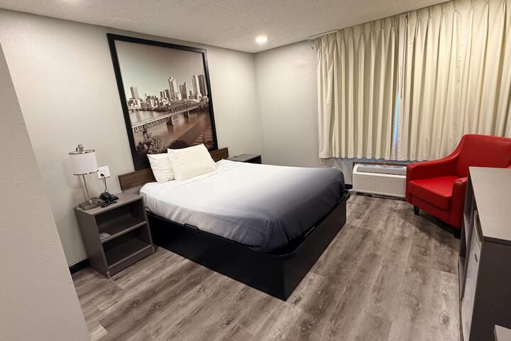 Room 54 of 90
