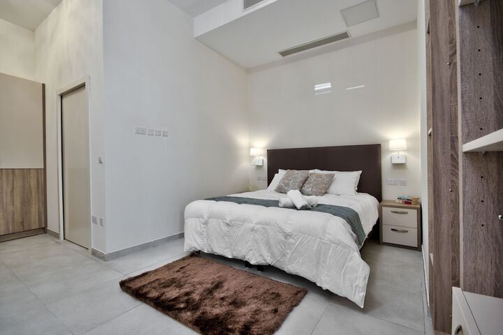 Room 2 of 45