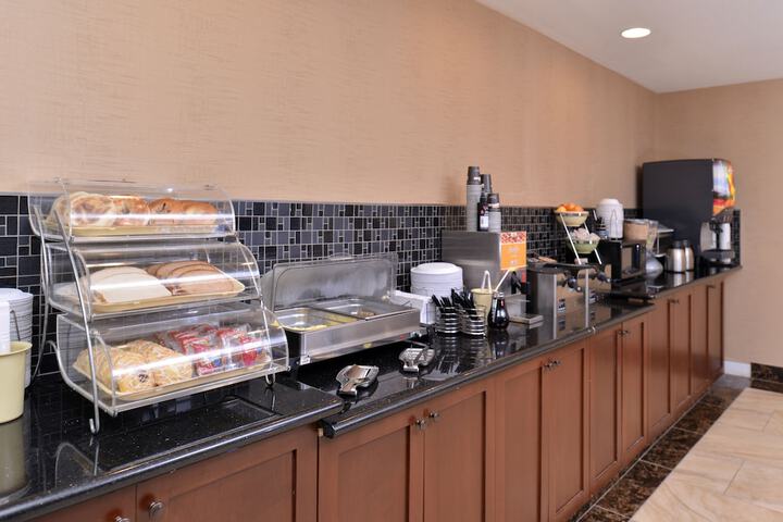 Breakfast/Coffee Service 33 of 42