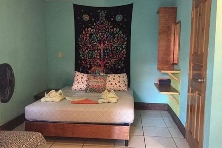 Room 9 of 65
