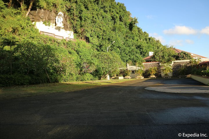 Property Grounds 25 of 26