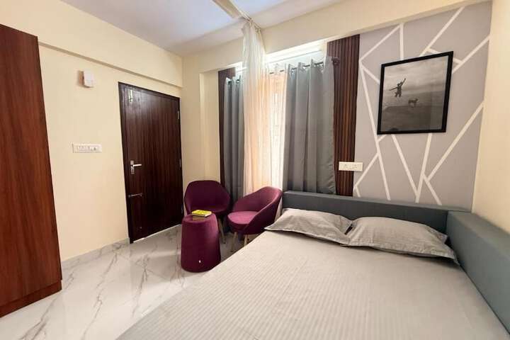Room 3 of 5