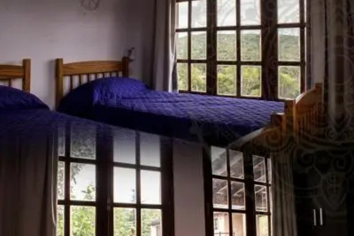 Room 3 of 11