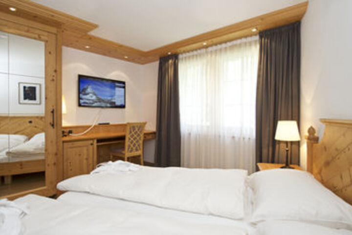 Room 30 of 73