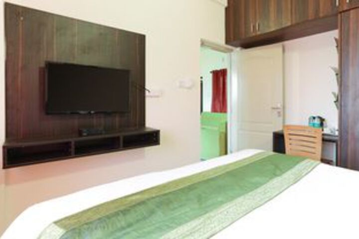 Room 28 of 62