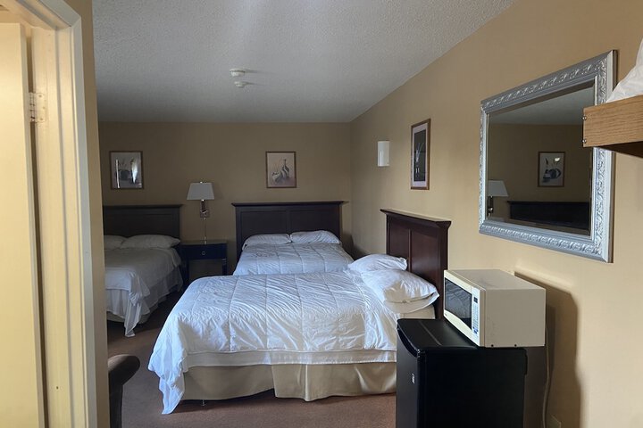 Room 6 of 17
