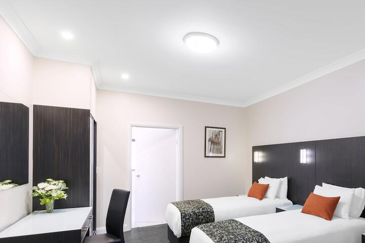 Room 14 of 38