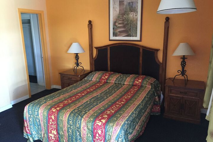Room 3 of 23