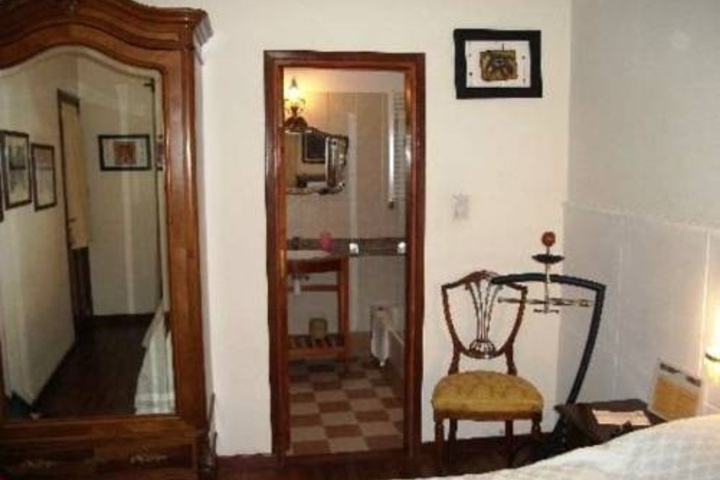 Room 4 of 20