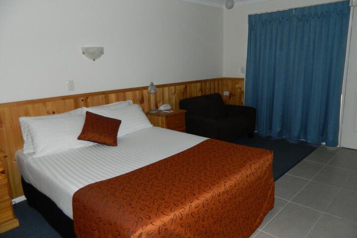 Room 17 of 47