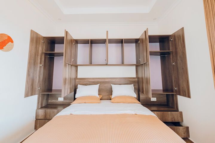 Room 3 of 34