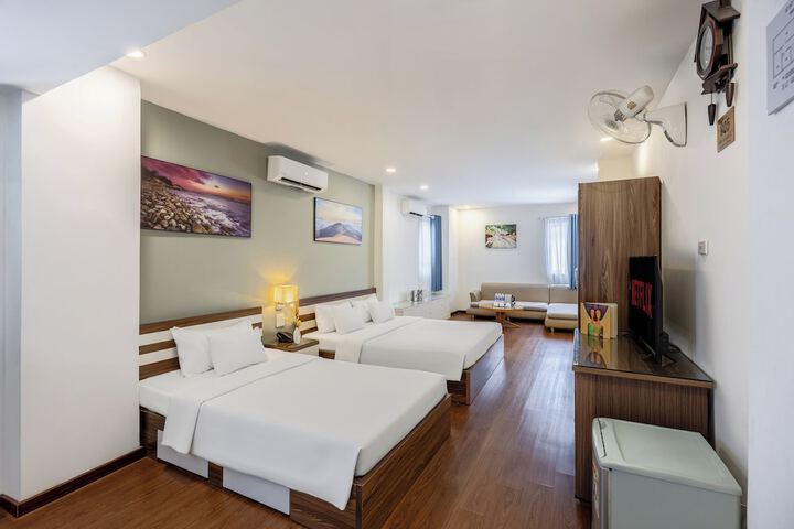 Room 10 of 63
