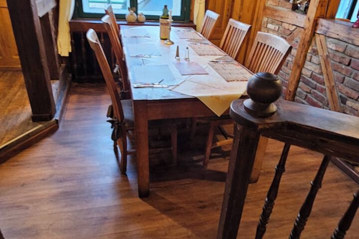 Dining 43 of 59