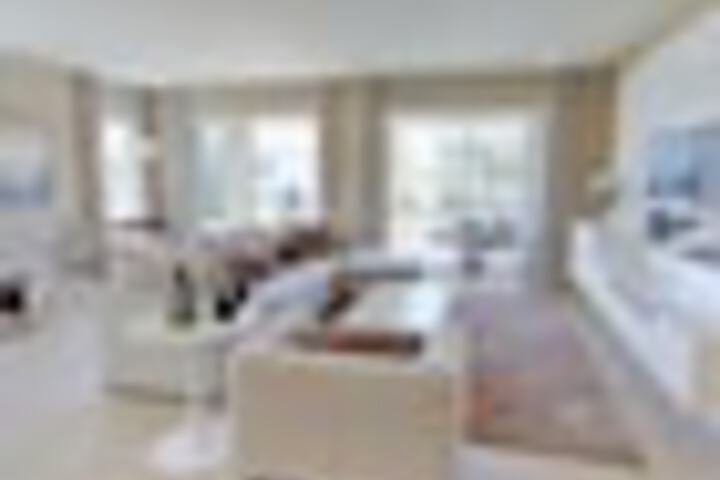 Hotel Interior 5 of 225