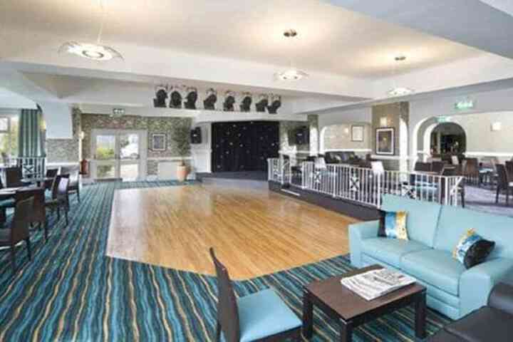 Ballroom/Hall 35 of 42