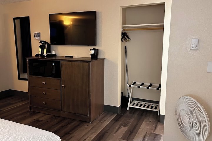 Room 63 of 159