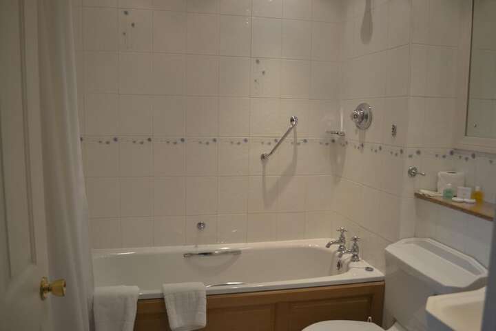 Room 47 of 74