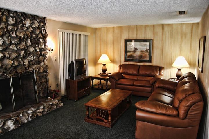 Room 107 of 215