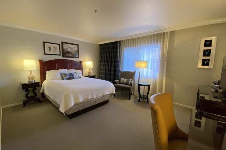 Room 93 of 144