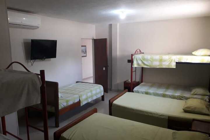 Room 8 of 42