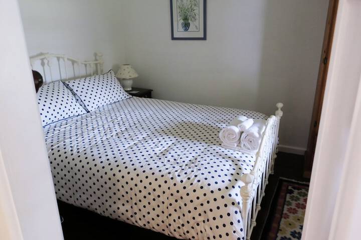 Room 5 of 44