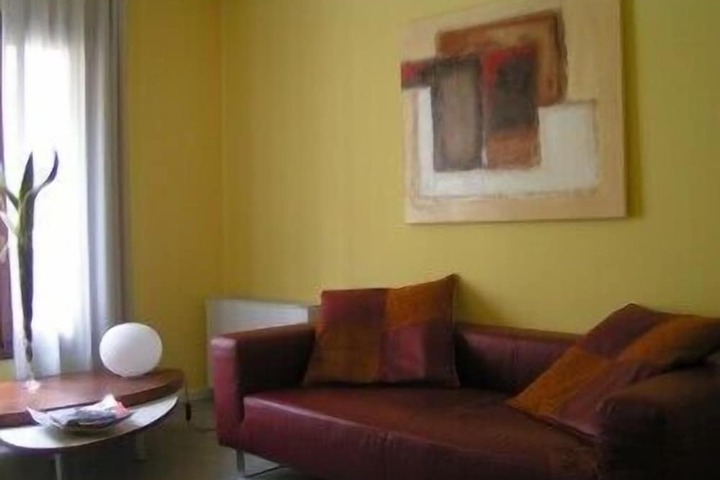 Room 16 of 39