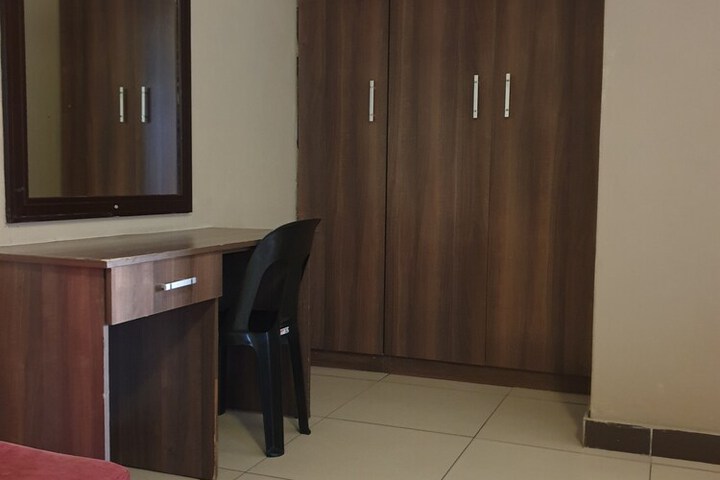Room 25 of 69