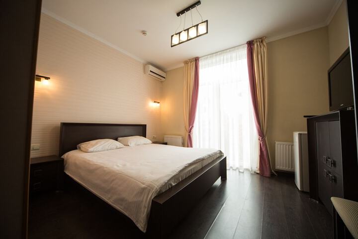 Room 9 of 60