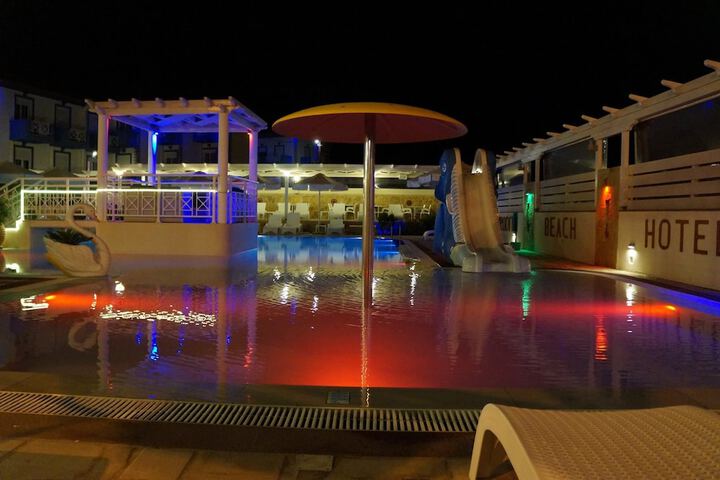 Pool Hotel