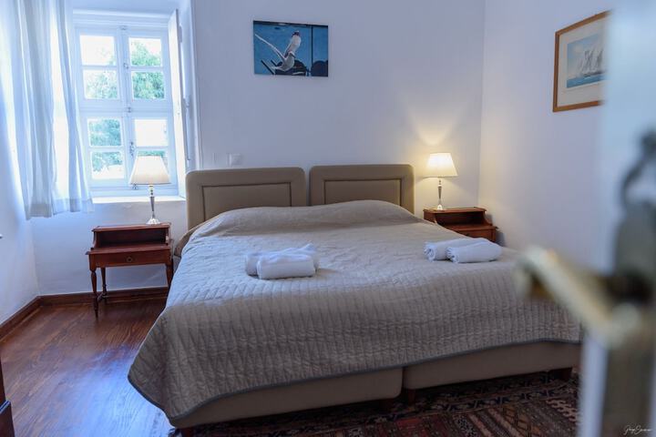 Room 25 of 91
