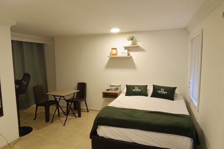 Room 3 of 10