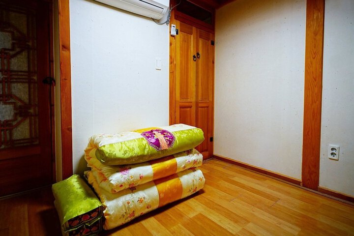 Room 21 of 38