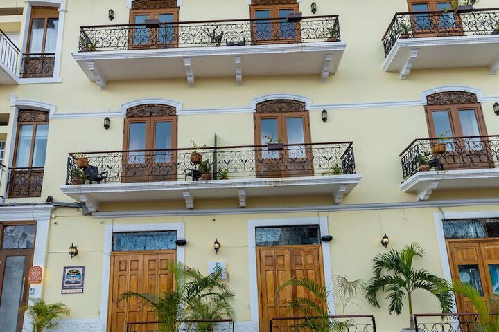Image of Oasis Hotel