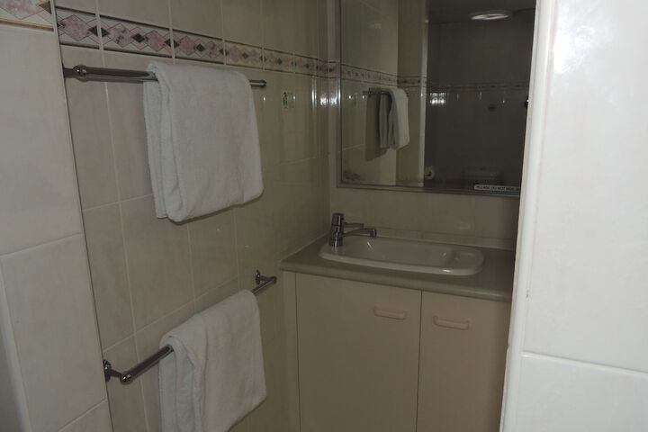 Room 75 of 99