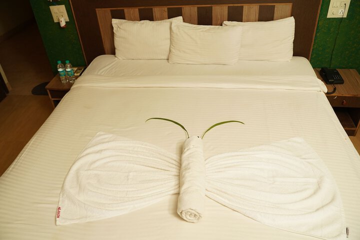 Room 12 of 42