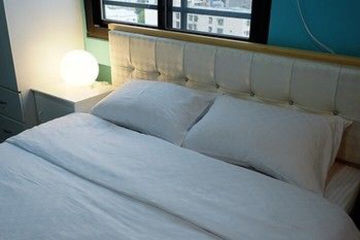 Room 6 of 19