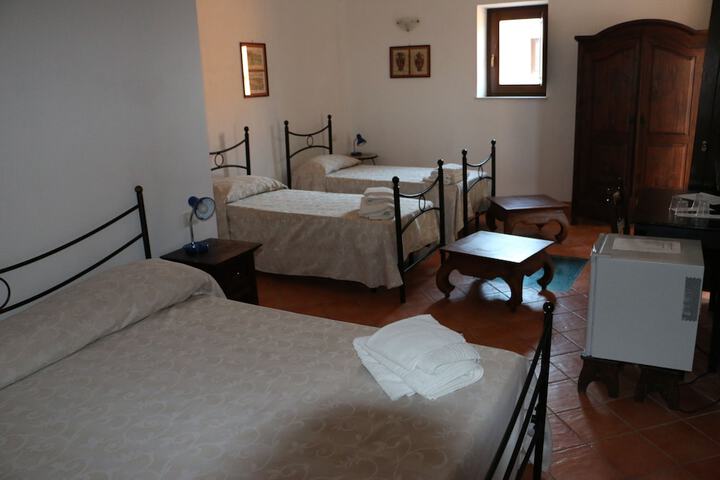 Room 4 of 56