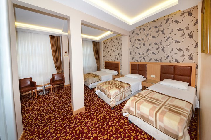 Room 8 of 43