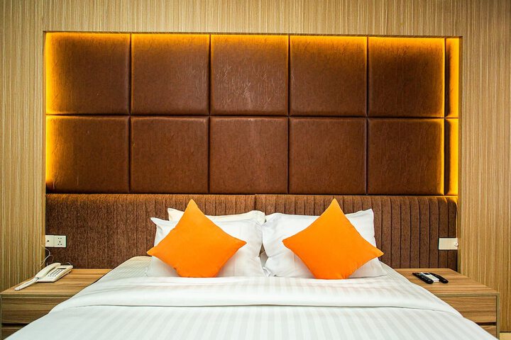Room 29 of 34