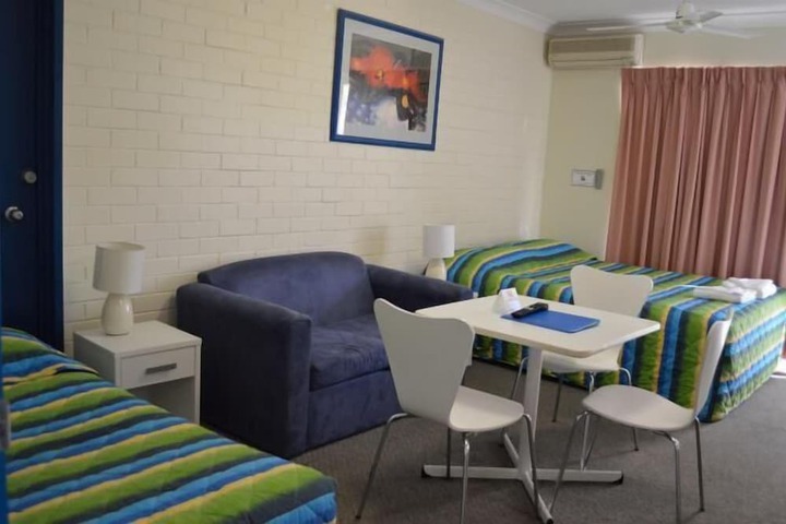 Room 3 of 31