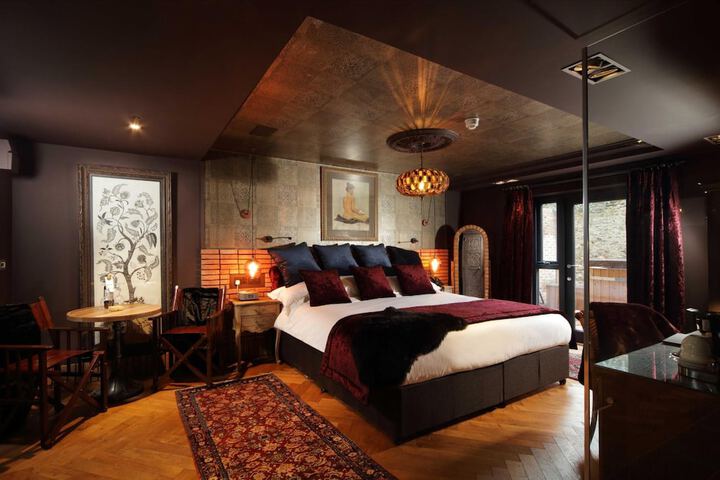 Room 15 of 41