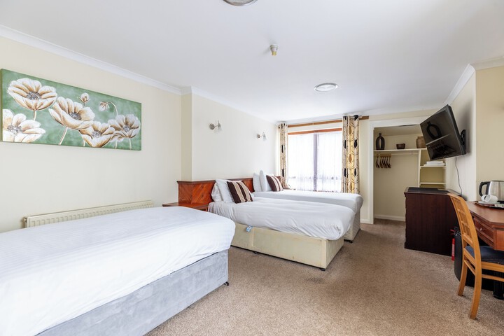 Room 15 of 51