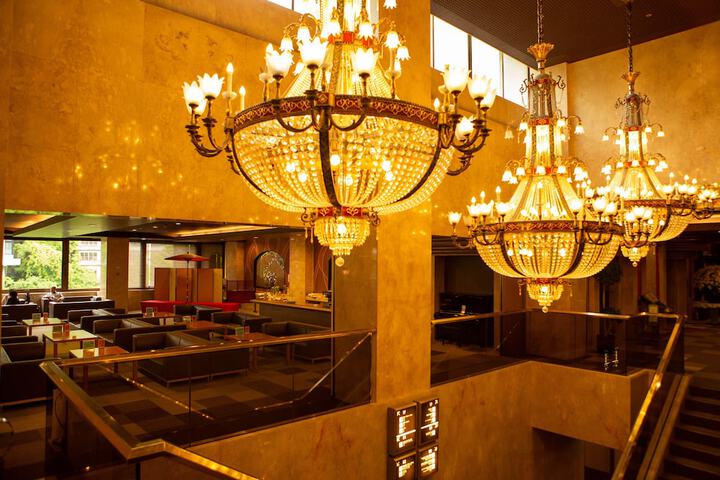 Entrance & Lobby