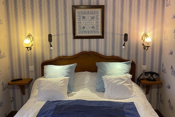 Room 4 of 42