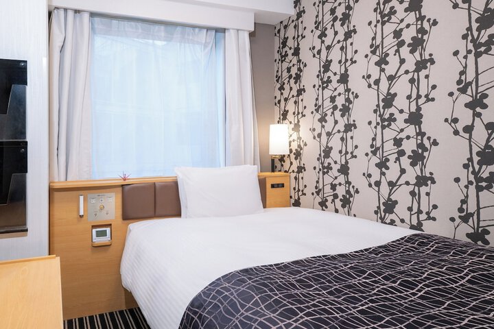 Room 10 of 41